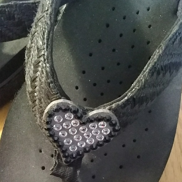 Volatile sandals - Picture 2 of 8